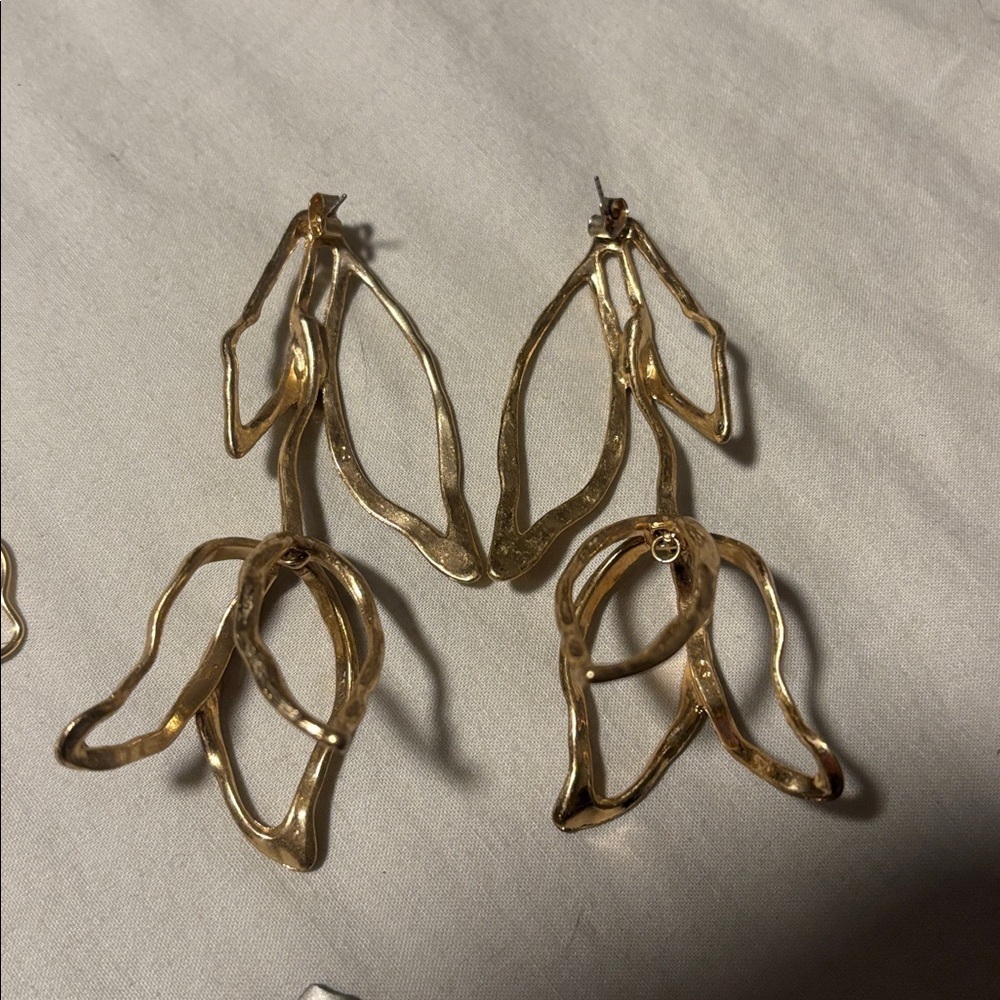ANTHROOLOGIE/ZARA floral earring bundle - Picture 6 of 7